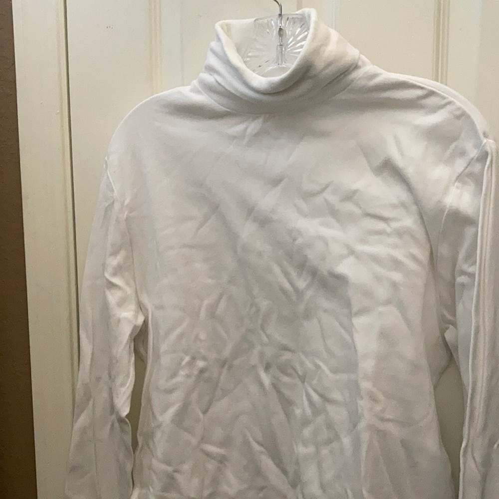 FINAL MARKDOWN WOOLRICH women’s classic long sleeved tee shirt